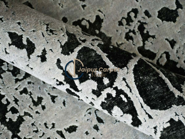 Ebony Prowl Wool Silk Rug - Image 3