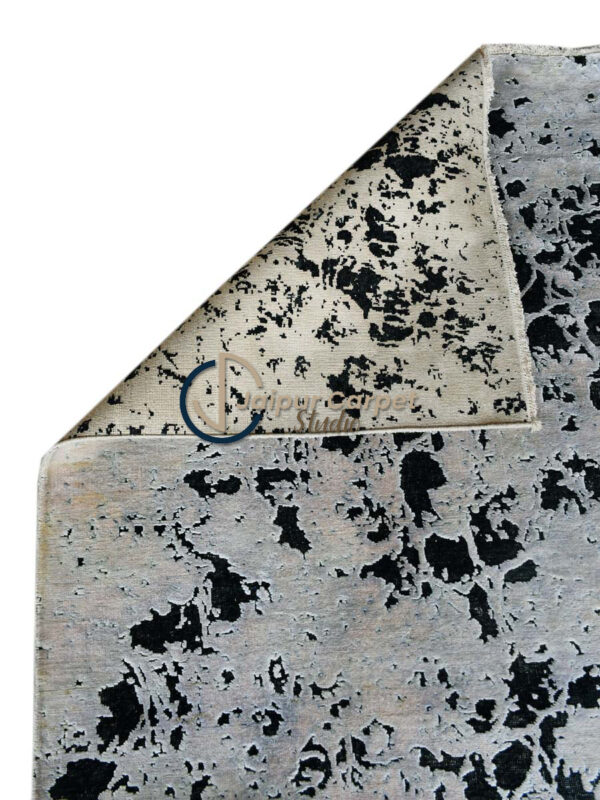 Ebony Prowl Wool Silk Rug - Image 7