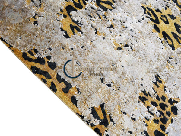 Jungle Majesty: Tiger Skin-Inspired Carpet - Image 6