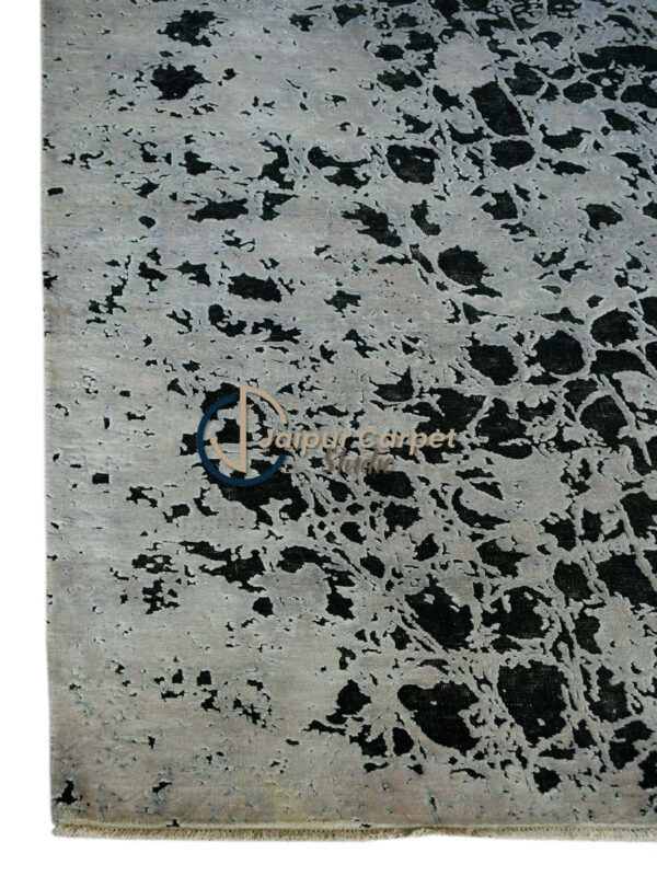 Ebony Prowl Wool Silk Rug - Image 5