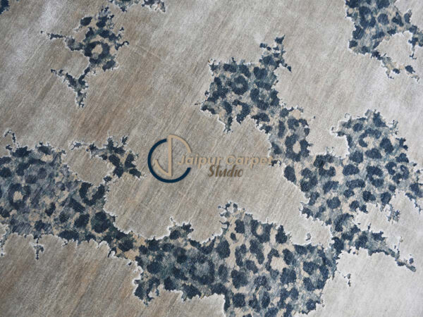 Glacial Mist Melted Ice Textured Premium Wool Rug - Image 3