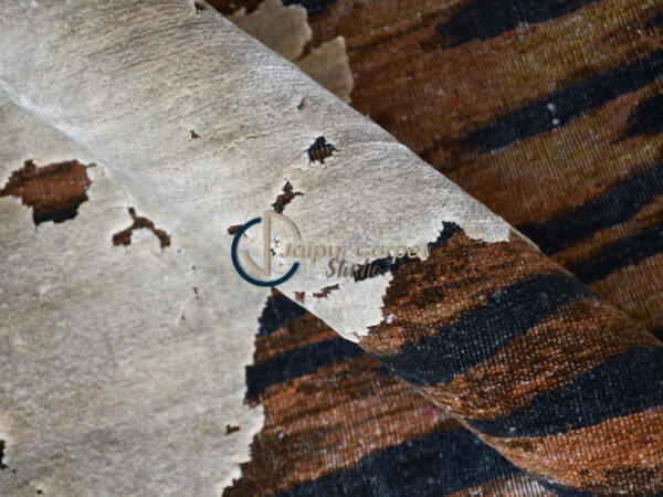 Wild Grace – Bespoke Wool-Silk Leopard Rug - Image 5