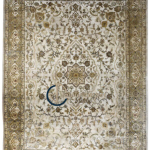 Regal Ivory Garden Rug – A Floral Symphony