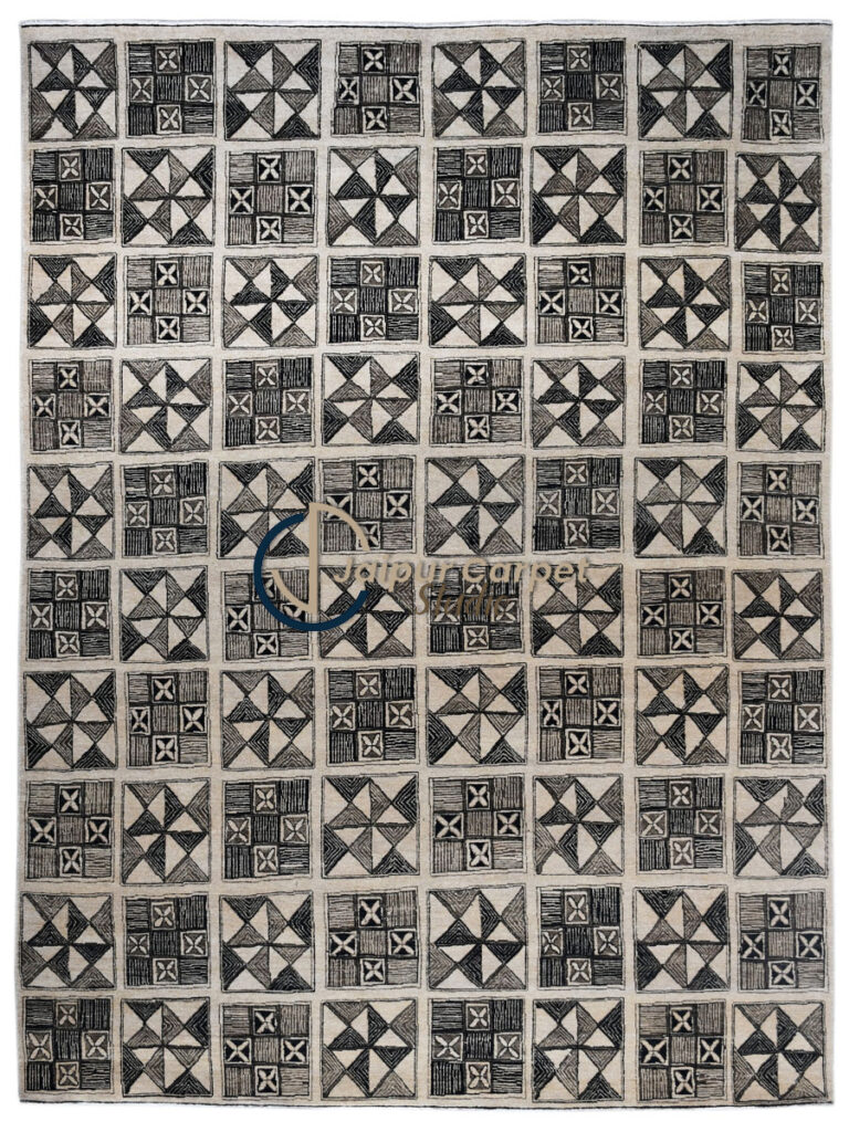 Graphite Mosaic – Handcrafted Wool Rug with Geometric Charm