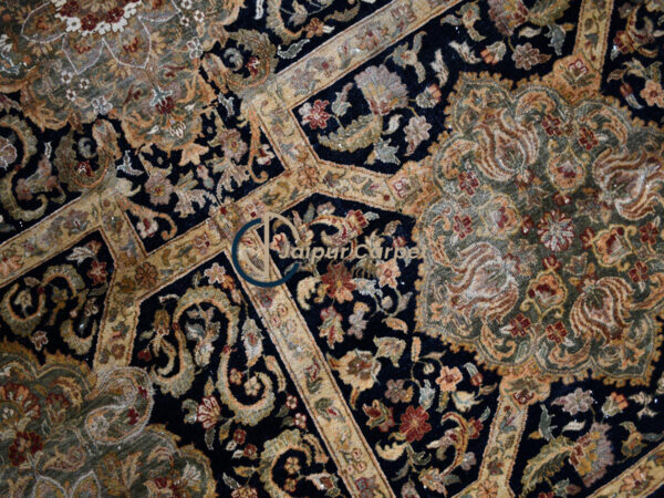 Heritage Bloom – Hand-Knotted Persian Wool Rug with Royal Elegance - Image 3