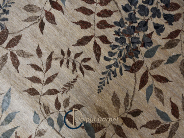 Serene Leaves - Wool-Silk Rug, Embossed Elegance - Image 3