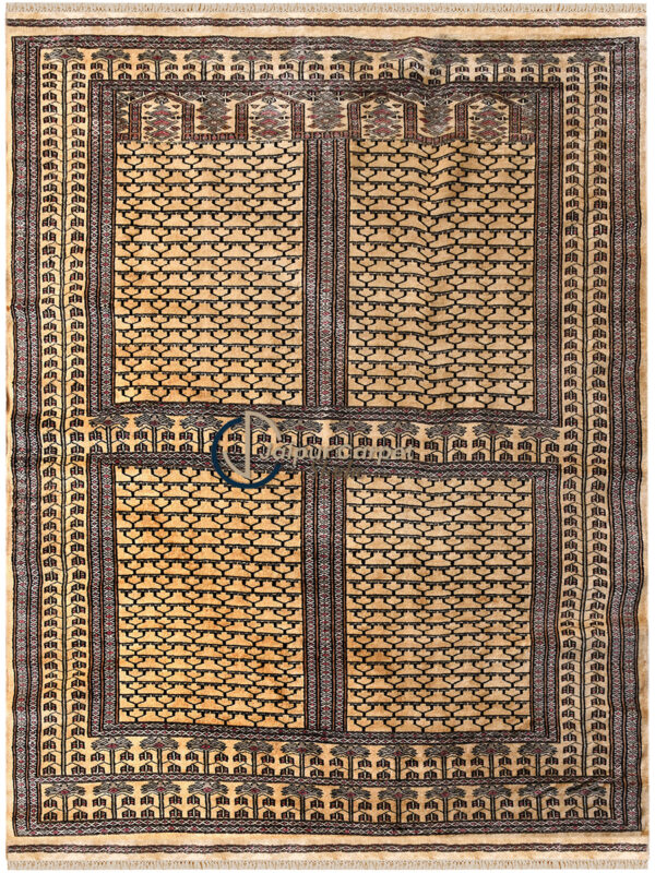 Rustic Kilim Charm – Handwoven Wool Carpet with Heritage Appeal