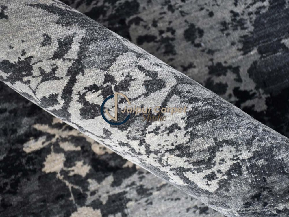 Midnight Bloom – Hand-Knotted Wool Rug with Floral Elegance - Image 5