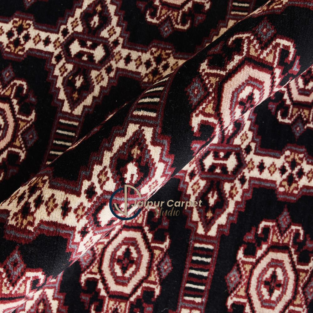 Obsidian Trellis – Hand-Knotted Bokhara Wool Rug - Image 4