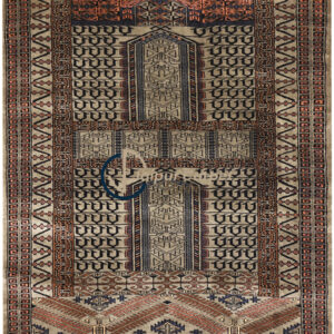Nomadic Elegance – Handwoven Kilim Carpet in Earthy Hues