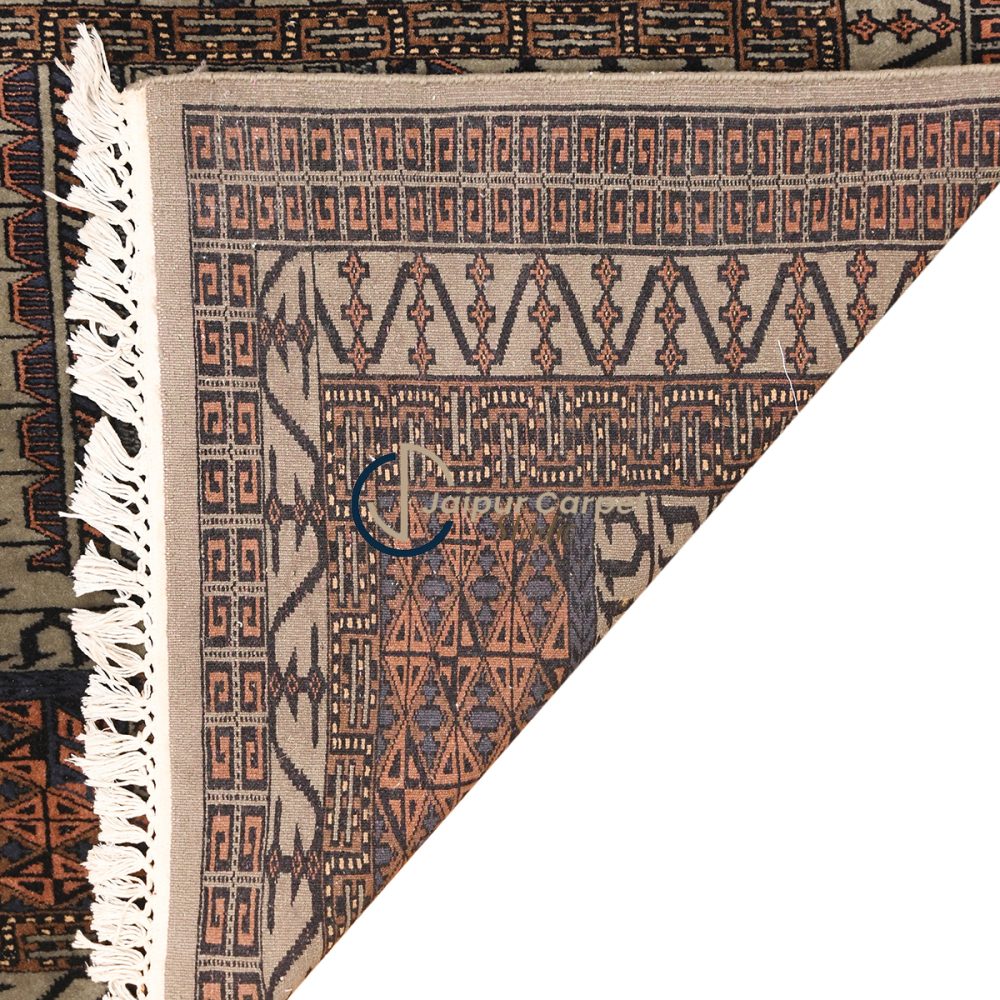 Nomadic Elegance – Handwoven Kilim Carpet in Earthy Hues - Image 7