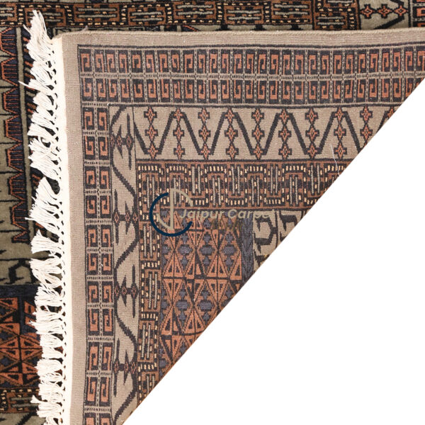 Nomadic Elegance – Handwoven Kilim Carpet in Earthy Hues - Image 7