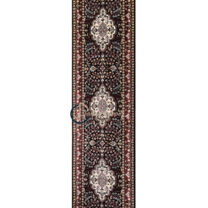 Velvet Oasis – Handwoven Persian Silk Runner with Mughal Elegance