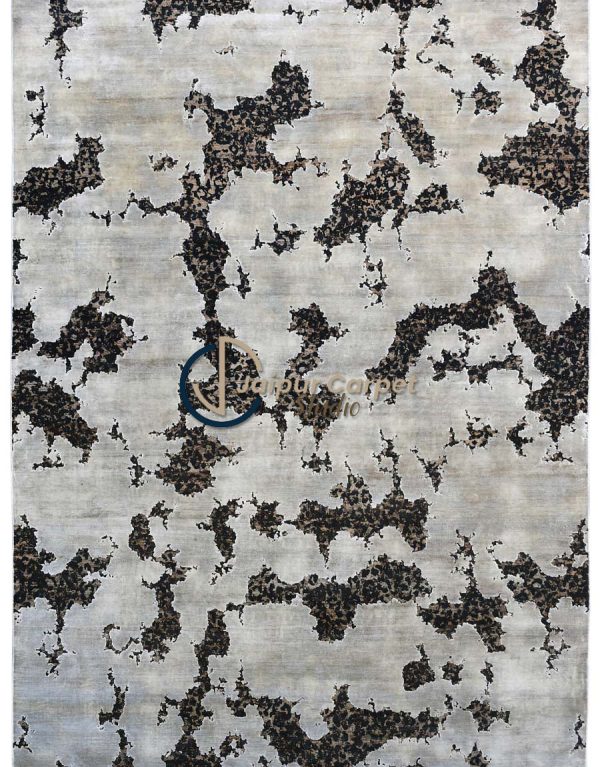 Ebony Prowl Wool Silk Rug