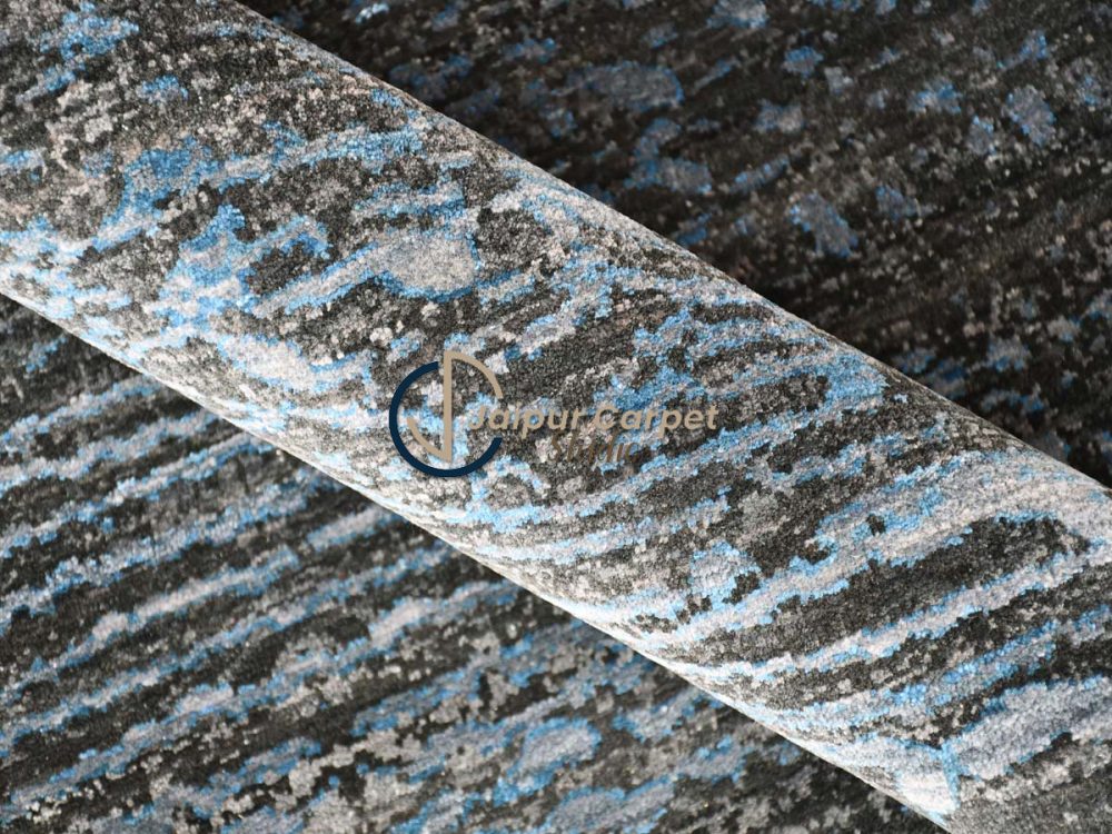 Gray to Sky Blue Ombre Wool Rug – Custom Sizes Available - Image 5
