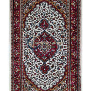 Ivory Splendor – Mughal Medallion Silk Rug