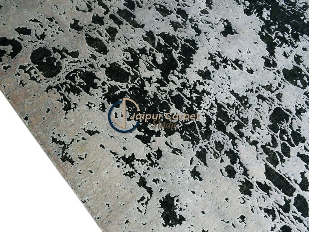 Ebony Prowl Wool Silk Rug - Image 6