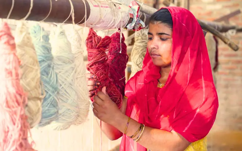 Jaipur Carpet Studio Artisan Weaver